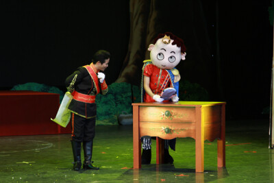 儿童舞台剧妞妞淘的魔法书之灰姑娘