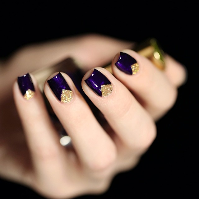 Estée Lauder Bête Noire + F.U.N Lacquer Honey Bear / dark purple nails with golden triangles