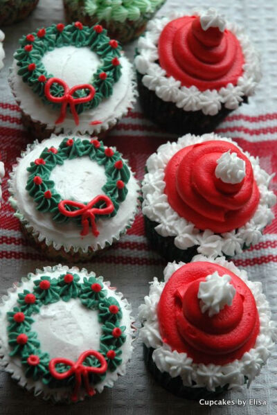 cupcake decoration - I just know I am going to pin this and then try it and next thing you know its going to end up back on Pinterest under the &amp;quot;NAILED IT&amp;quot; section..... Chris don't l…