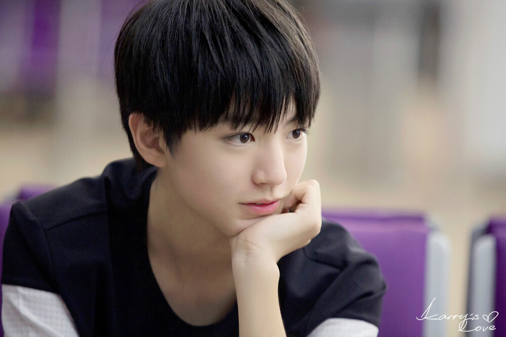 #王俊凱# #tfboys王俊凱# #TFBOYS# 150722臺(tái)灣至北京 cr KarrysLove凱旋站