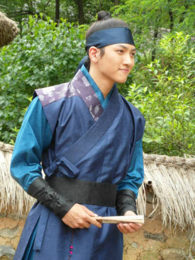 池昌旭 JICHANGWOOK 武士白东秀 武士白东修 白东秀 拍摄公开日饭拍