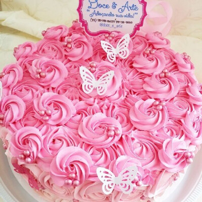 （玫瑰蛋糕，被美到了）...