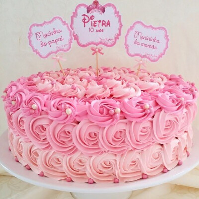 （玫瑰蛋糕，被美到了）...