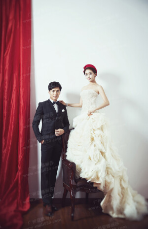 婚纱照图片：http://www.mnls020.com/