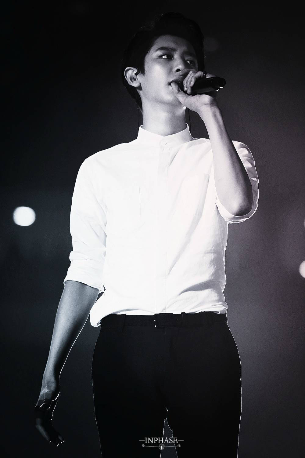 EXO 朴灿烈 高清壁纸 黑白 man爆的灿烈♡cr:logo