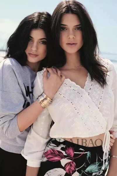 Kendall Jenner &amp;amp; Kylie Jenner拍摄Topshop 2015春夏女装广告大片