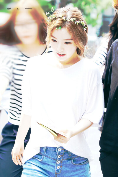 白雪尽芳华 伊人长头发 cr.logo red velvet irene 裴珠泫