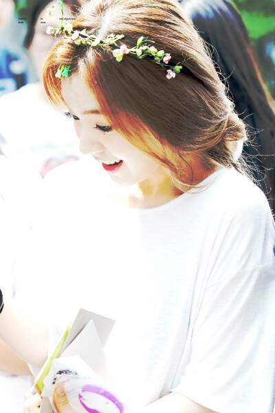 白雪尽芳华 伊人长头发 cr.logo red velvet irene 裴珠泫