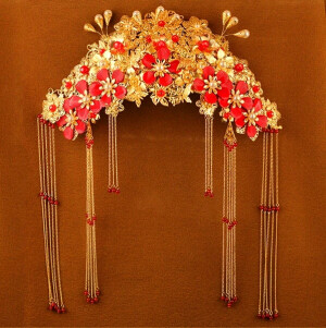 新娘古装饰品凤冠金色中式民族流梳发饰发簪复古额饰秀禾和服配饰