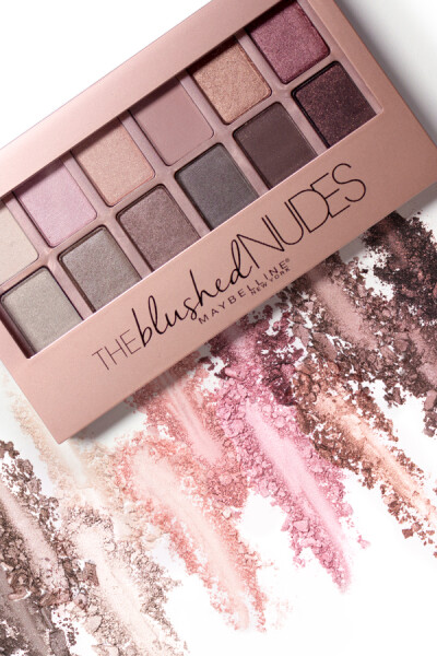 We dared you to go nude, now we’re gonna make you ‘blushed’. Your spring palette prayers have been answered with The Blushed Nudes, our latest eyeshadow palette. These twelve daring shades are infu…