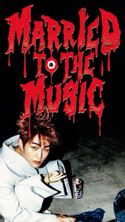 【SHINee Repackage专辑《Married To The Music》最新预告照再公开】组合将通过8月7日《音乐银行》舞台展现回归舞台，计划带来历届最高级表演！另外，新专音源将于8月3日零时公开~ 壁纸 韩流 明星 帅哥 服饰 专辑 温…