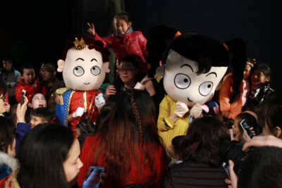 儿童舞台剧妞妞淘的魔法书之灰姑娘