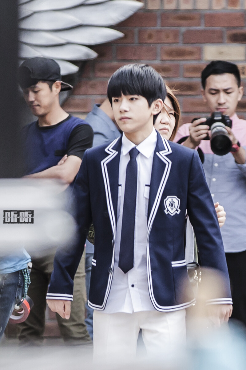 易烊千玺 tfboys TFBOYS JACKSON Jackson 出处见水印