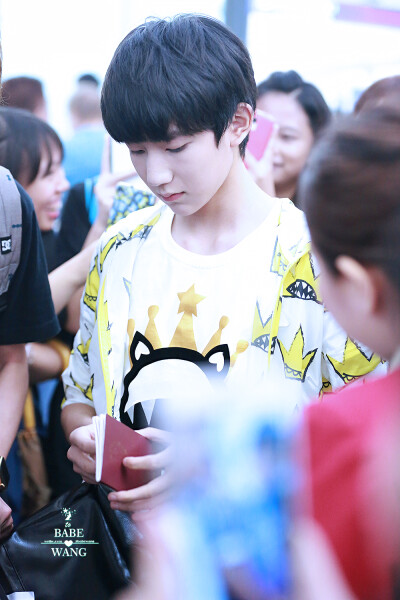 TFBOYS王源 150720重庆赴台湾 cr:2babeWang