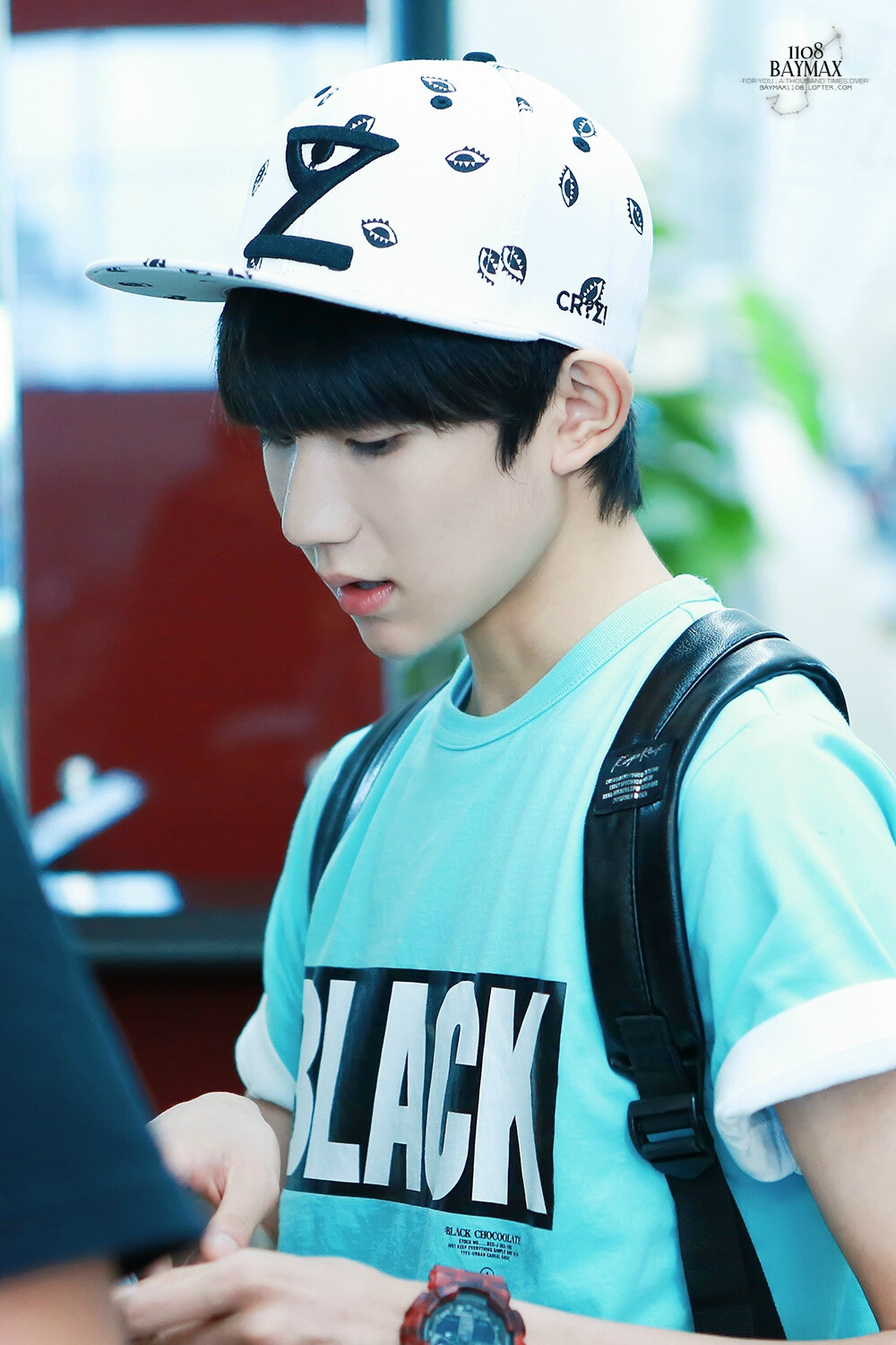 TFBOYS王源 150725 台湾赴香港赴北京 cr：Baymax1108