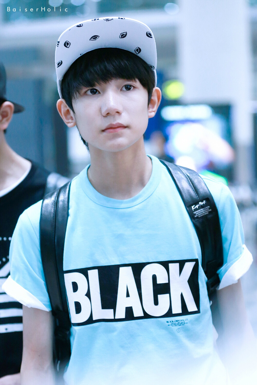 TFBOYS王源 150725 台湾赴香港赴北京 cr：BaiserHolic