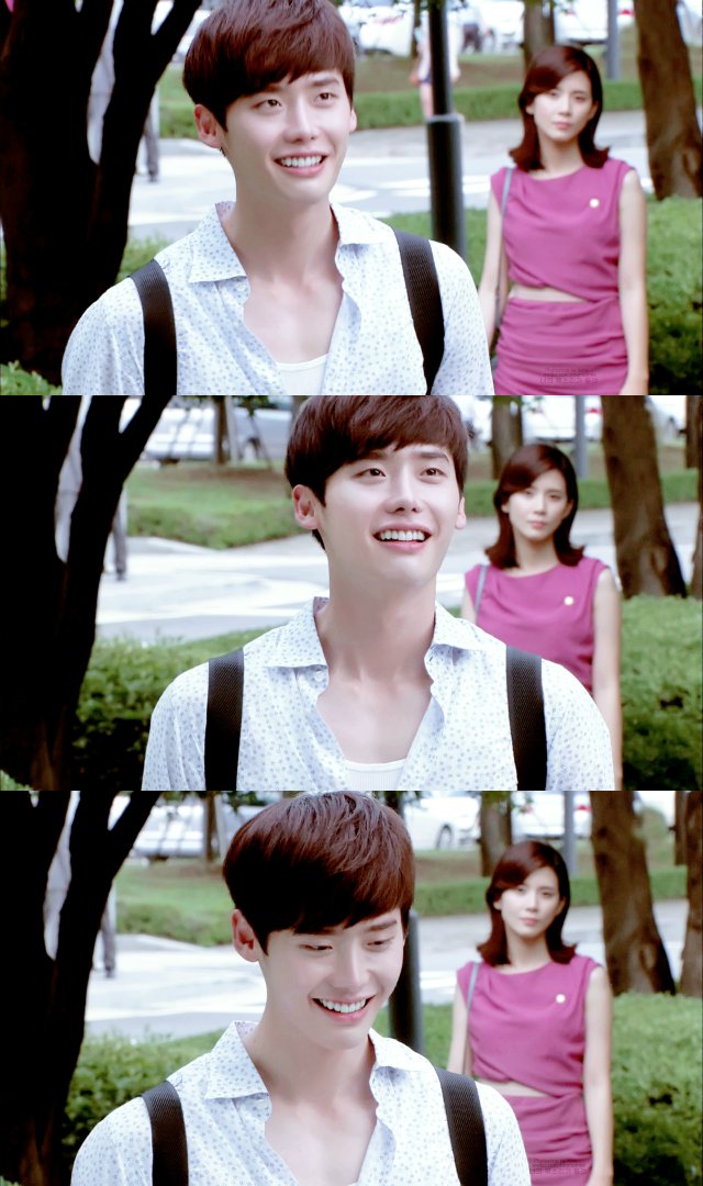  李钟硕（이종석 Lee Jongsuk），1989年9月14日出生于韩国京畿道龙仁，处女座，血型A型，身高186cm，体重68kg，毕业院校为建国大学电影艺术系 韩国演员、模特 称号：模特muse、国民初恋、国民守护君 二硕 特长：跆拳道黑带四段，粉丝名称：With J.S ， Alexia孙承冬 图源见logo 侵删