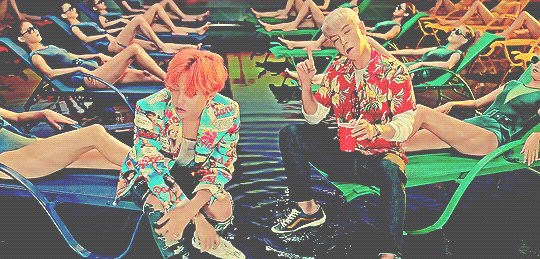 BIGBANG MADE E TG动图