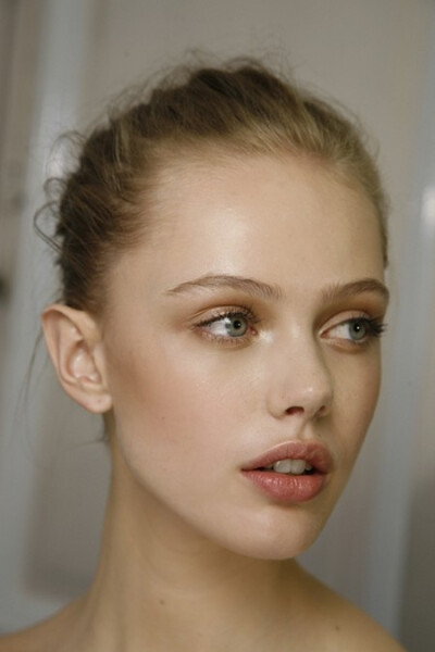 Frida Gustavsson 弗丽达·古斯塔夫松