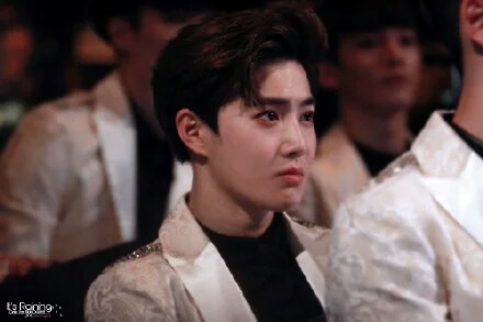 EXO 金俊绵 SUHO