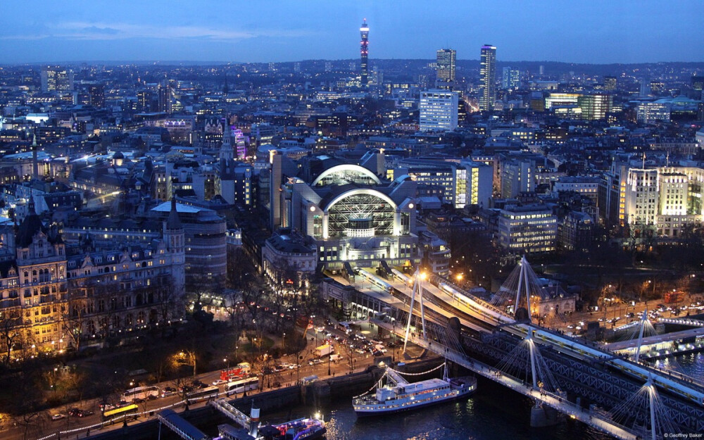 蓦然回首，灯火阑珊。城市夜景 壁纸