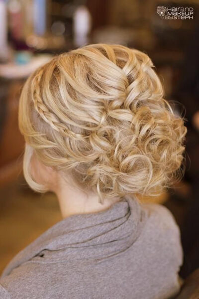 Another 25 Bridal Hairstyles Wedding Updos | Confetti Daydreams - A thin braid wrapped over the hairdo, crowns this hairstyle off