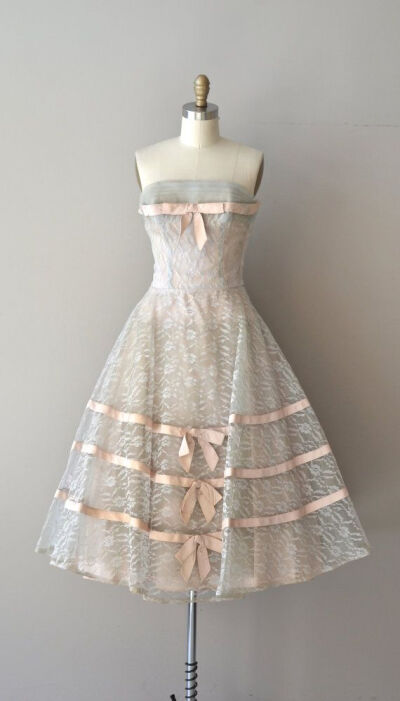 蕾丝连衣裙1950s