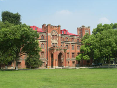 【苏州大学】曾经的东吴大学，如今的苏州大学。图为红楼~