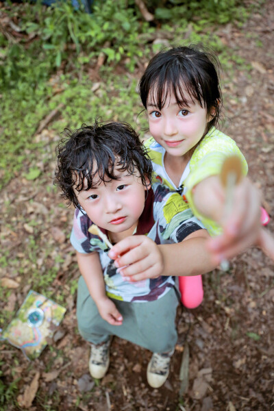 #爸爸去哪儿# 看给轩轩幸福的！poppy！叔叔不吃！图文来自帅气的萌萌 @王义博