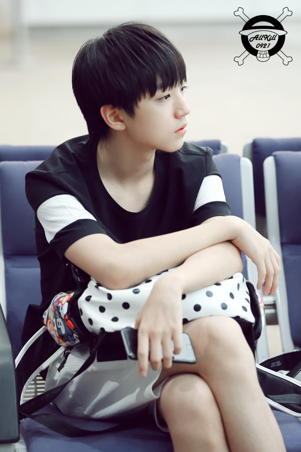 TFBOYS王俊凯 2015.07.22 台湾桃园机场-北京首都机场图。