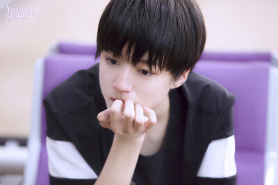 TFBOYS王俊凯 2015.07.22 台湾桃园机场-北京首都机场图。