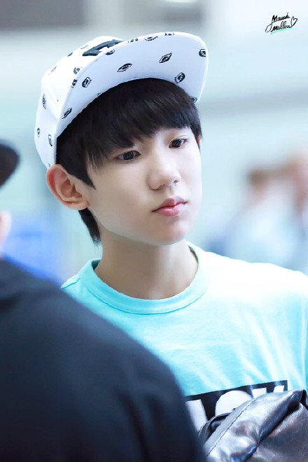 TFBOYS王源 150725台湾赴北京 cr:marshmallow1108