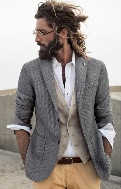 I like how he layered his jacket and vest and his hair. ;) Maximiliano Patane