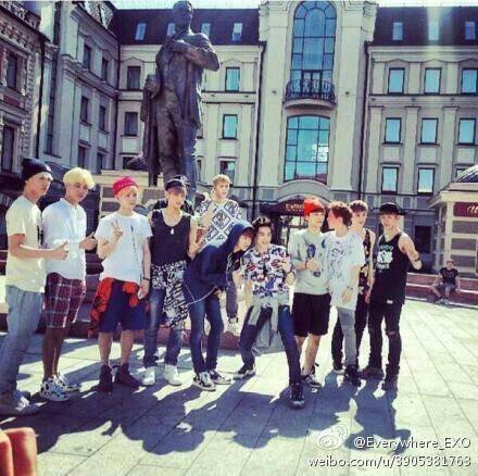 Exo 大发!幕后合照♚