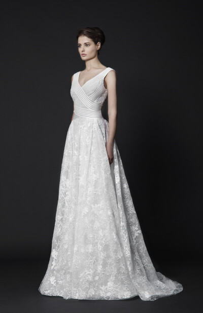 Tony Ward Bridal 2016。托尼·瓦德2016婚纱发布。