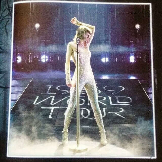 1989 World Tour book内部图【转】