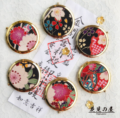 美美的和风日式随身镜子https://item.taobao.com/item.htm?spm=a1z10.1-c.w8435464-10910561485.2.stbW22&amp;amp;id=521171010715