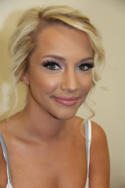 Kissable Complexions // I LOVE this makeup artists site! SO gorgeous.... this bride is wearing foundation from Glamair