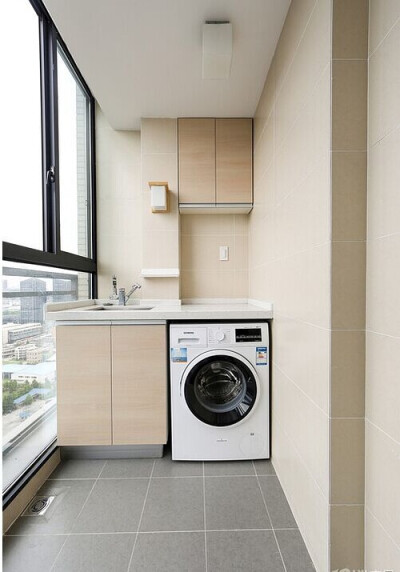 洗衣机与洗手台要放在一个平台 方便很多