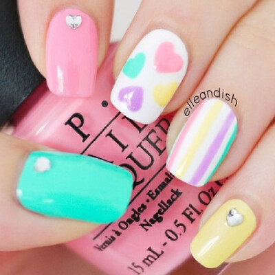 Valentine's Day pastel heart nails I cant wait for valentines day!!