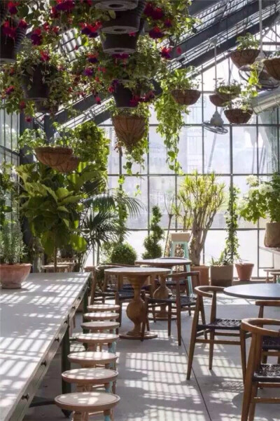 ✅如果哪天赚够设计费，我就开个这样的花园餐厅！
