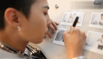 #权志龙 写字儿的小手#