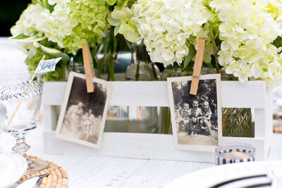 {CELEBRATE} HOST A FAMILY REUNION + FREE PRINTABLES