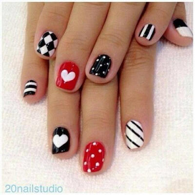 31 Lovely Valentine’s Day Nail Art Ideas -- pined for the first nail and the checkered