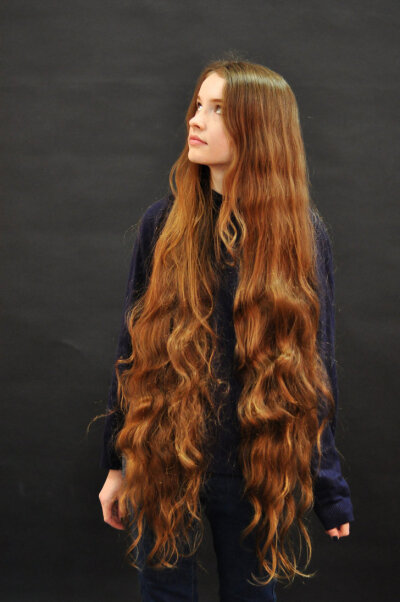 Gorgeous! I hope m hair gets this long and beautiful.