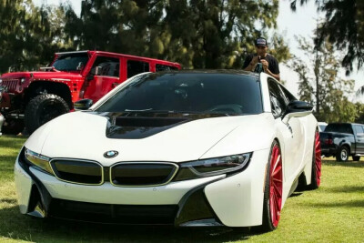 i8