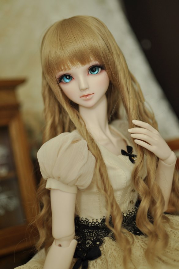  蓝瞳゛ BJD 娃娃