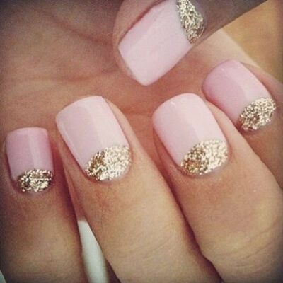 So pretty pink and gold doing my nails like this