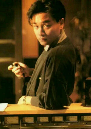 【张国荣】是时候想遍，心中所爱名字，到未来物转星移，仍见星光灿烂时……    是时候张看，一生璀璨华丽，到头来时光洗礼，唯有风采会留低。