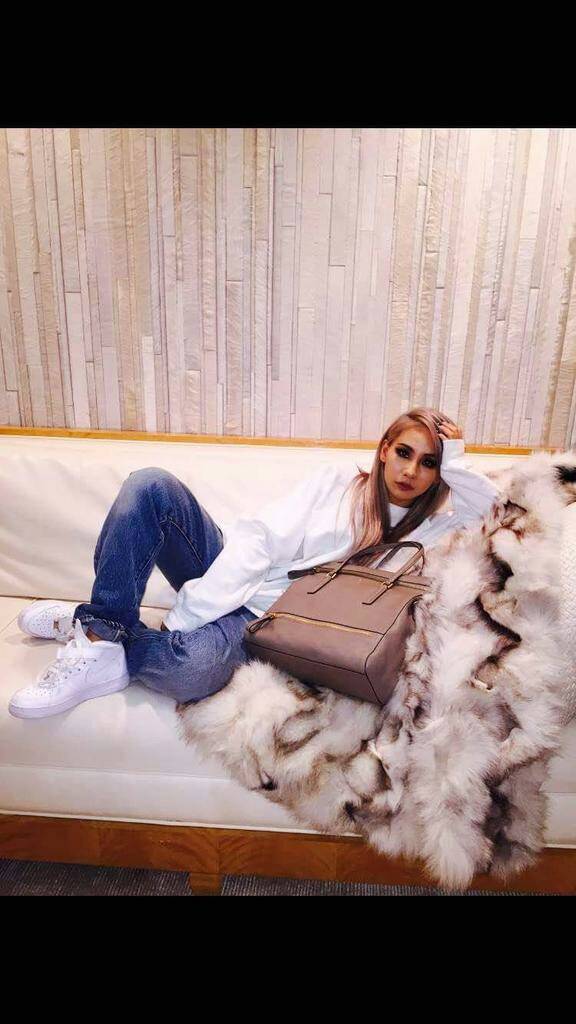 CL for Hazzys Accessories cr: CL's Offcial Facebook Page